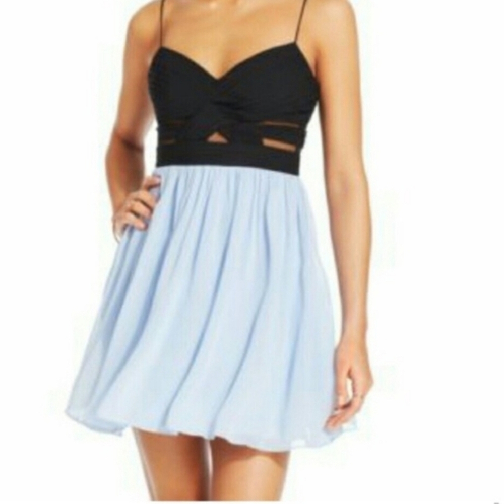 Hailey Logan by Adrianna Papell Short Cocktail Dress Size 5/6